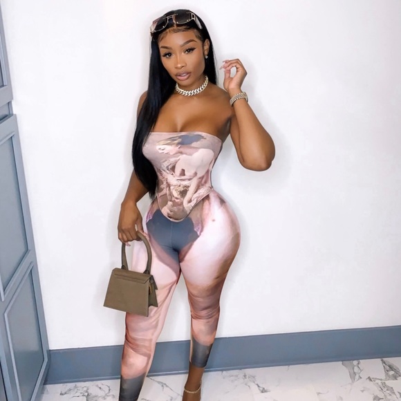 💕😍❤️MAKE AN OFFER! GODDESS JUMPSUIT😍💕 - Picture 2 of 3